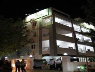 Oyster Airport Hotel Haïdarabad Extérieur photo