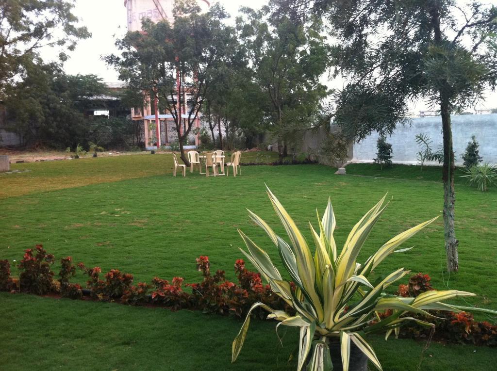 Oyster Airport Hotel Haïdarabad Extérieur photo
